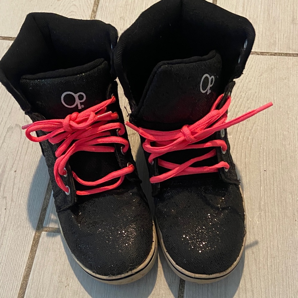 OP Kids Black High-Top Sneakers with Hot Pink Laces
